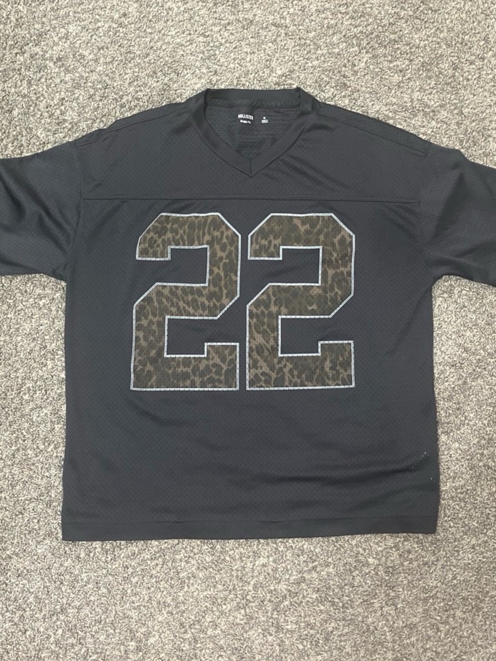 Hollister Black V-Neck Jersey with Leopard '22